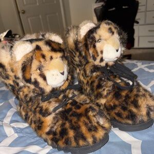 Dolce & Gabbana Leopard Plush Animal boots kids size 36